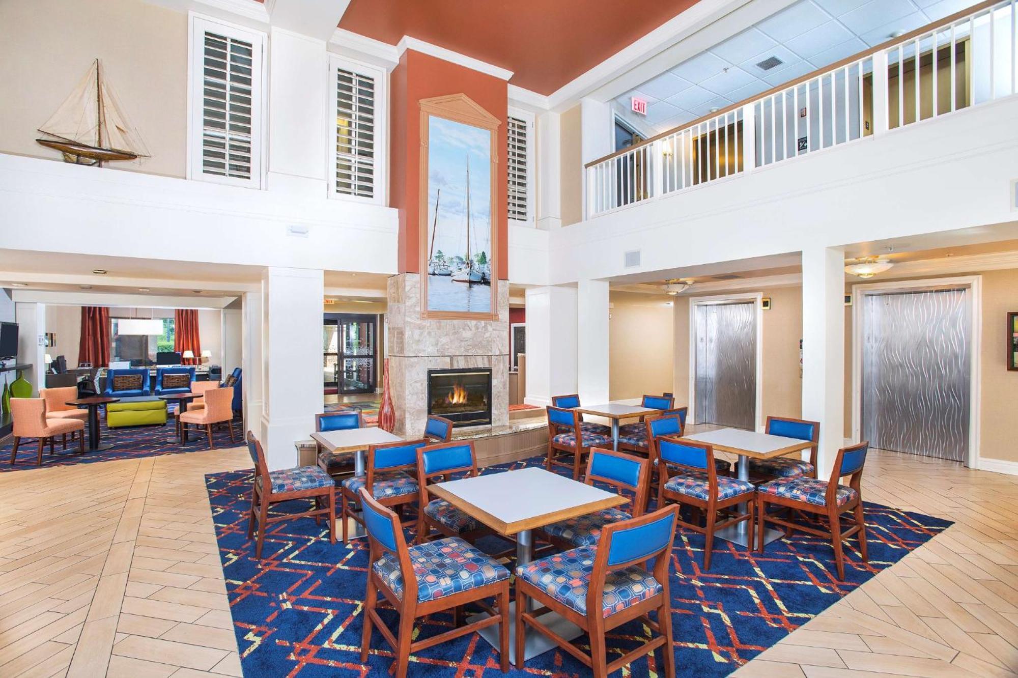 Hampton Inn & Suites Annapolis Exterior foto